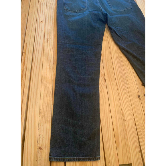 Jos A Bank 1905 jeans - like new - 40W 32L - Picture 7 of 11